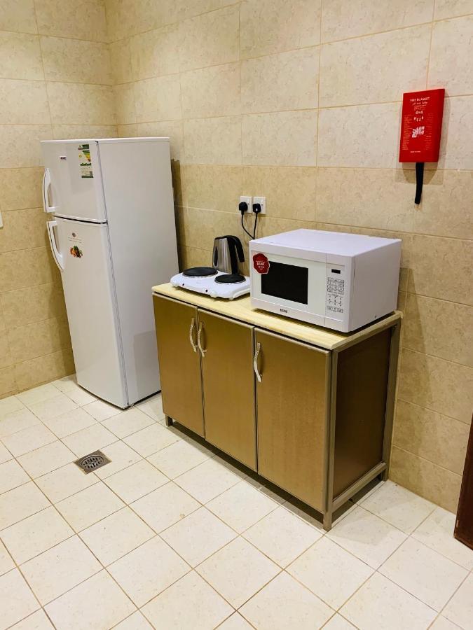 Al Bateel Furnished Apartments Rijád Kültér fotó